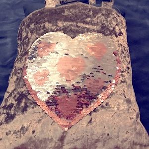 GRAY CRUSTED VELVET SHOULDER BAG